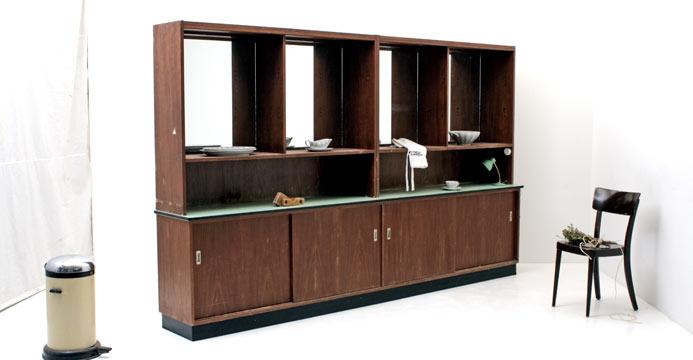 Buffet Spiegelregal