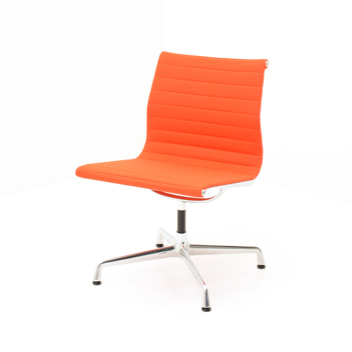 Alu-Chair, EA 105, Vitra. Einzelstück.
