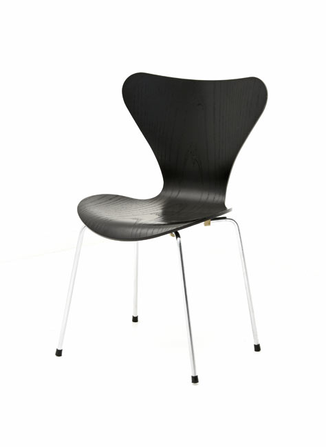 Arne Jacobsen, 3107 (5989) | Div.Stühle | Stuhl | Bogen33