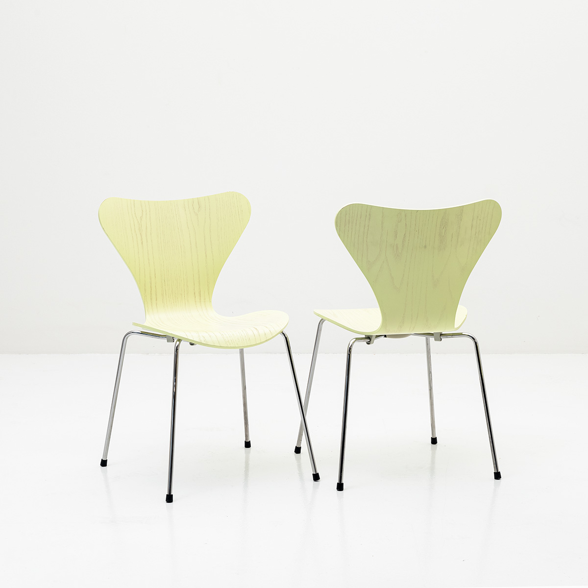 Arne Jacobsen Stühle, 3107 - 3