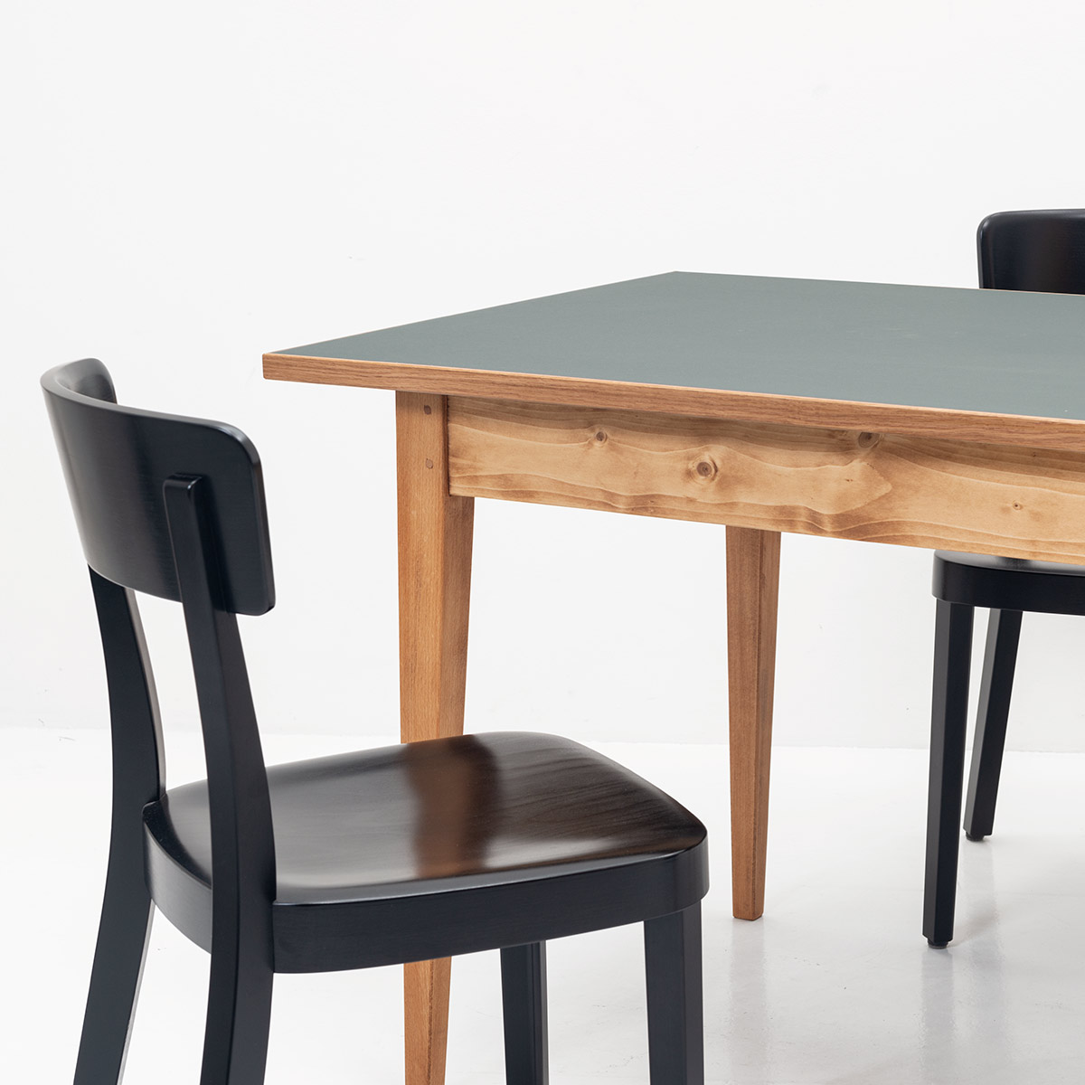 Biedermeiertisch mit Linoleum-Einlage - 12