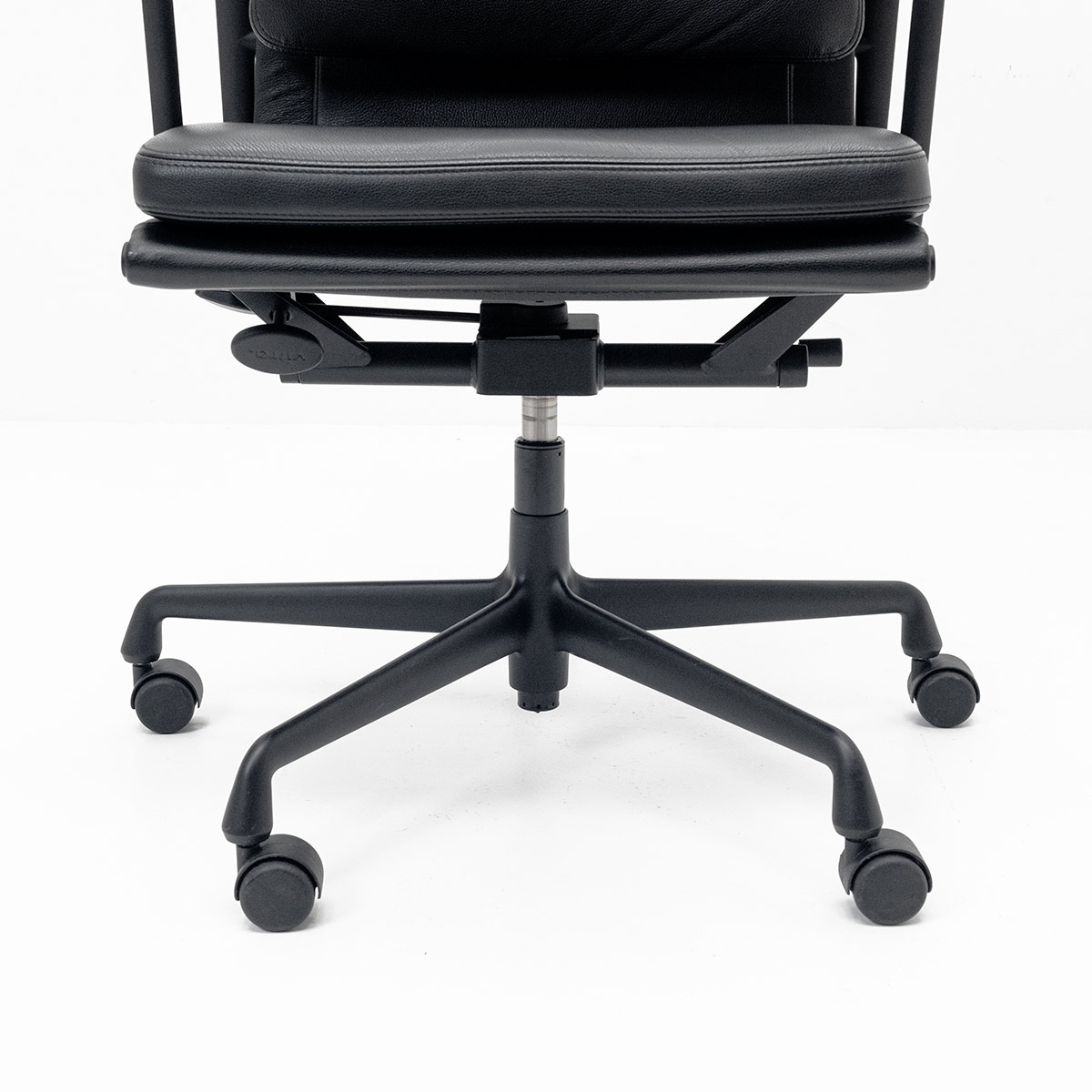Eames EA 219, Soft Pad, Leder schwarz - 0