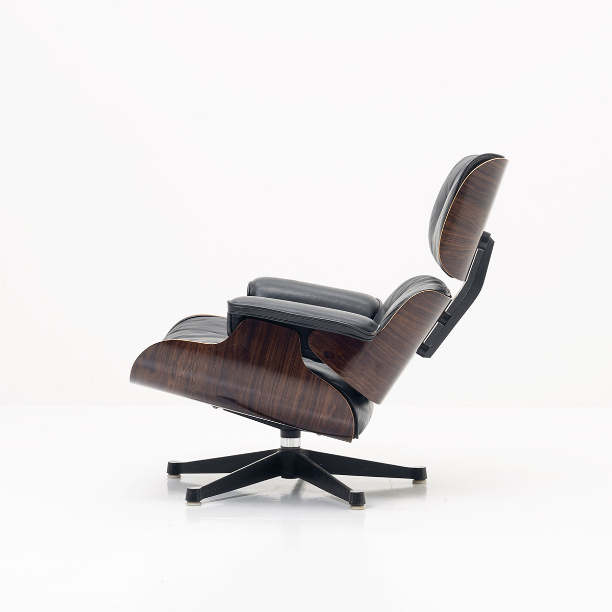 Eames Lounge Chair, Rio Palisander - 3