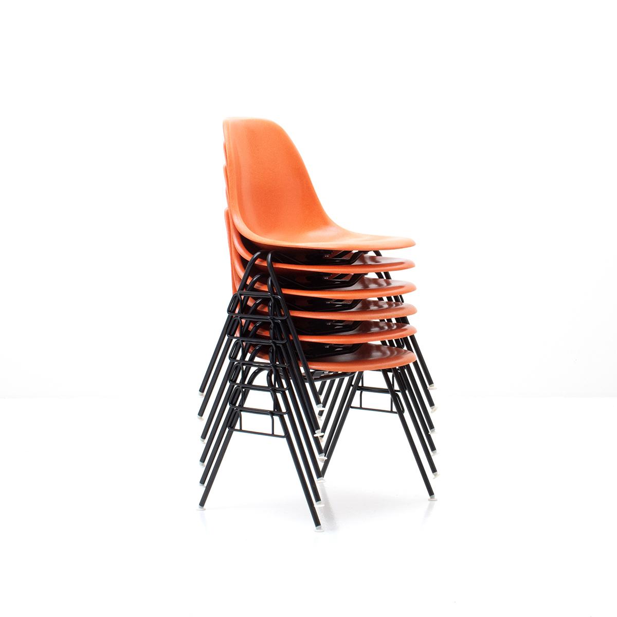 Eames Side Chair, orange