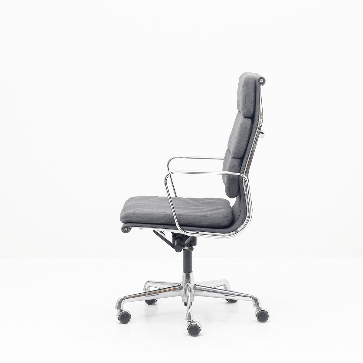 Eames Soft Pad, Office Chair, EA219 - 1