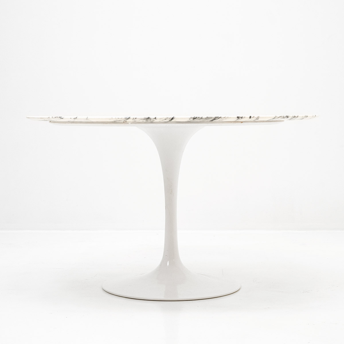 Eero Saarinen Tulip Tisch ø120cm Marmor, Eero Saarinen, Diverse Tische, Tisch