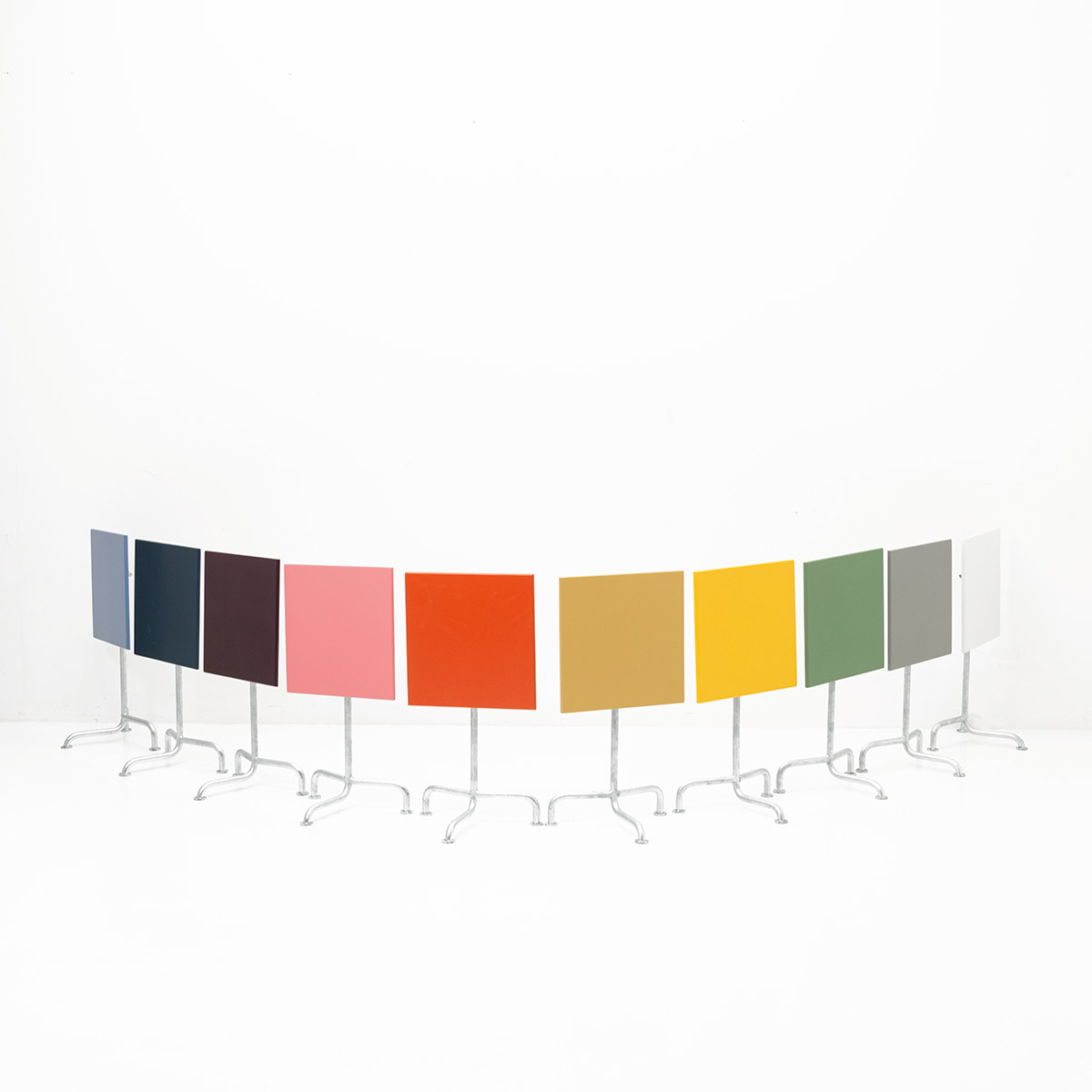 Garten-Beistelltisch, Lounge Gartentische, letzte Ausstellungsstücke, Bogen33 & Partner, Werksentwurf, Gartentisch, Garten, Diverses, Garten, Gartenset-Aktion, Garten