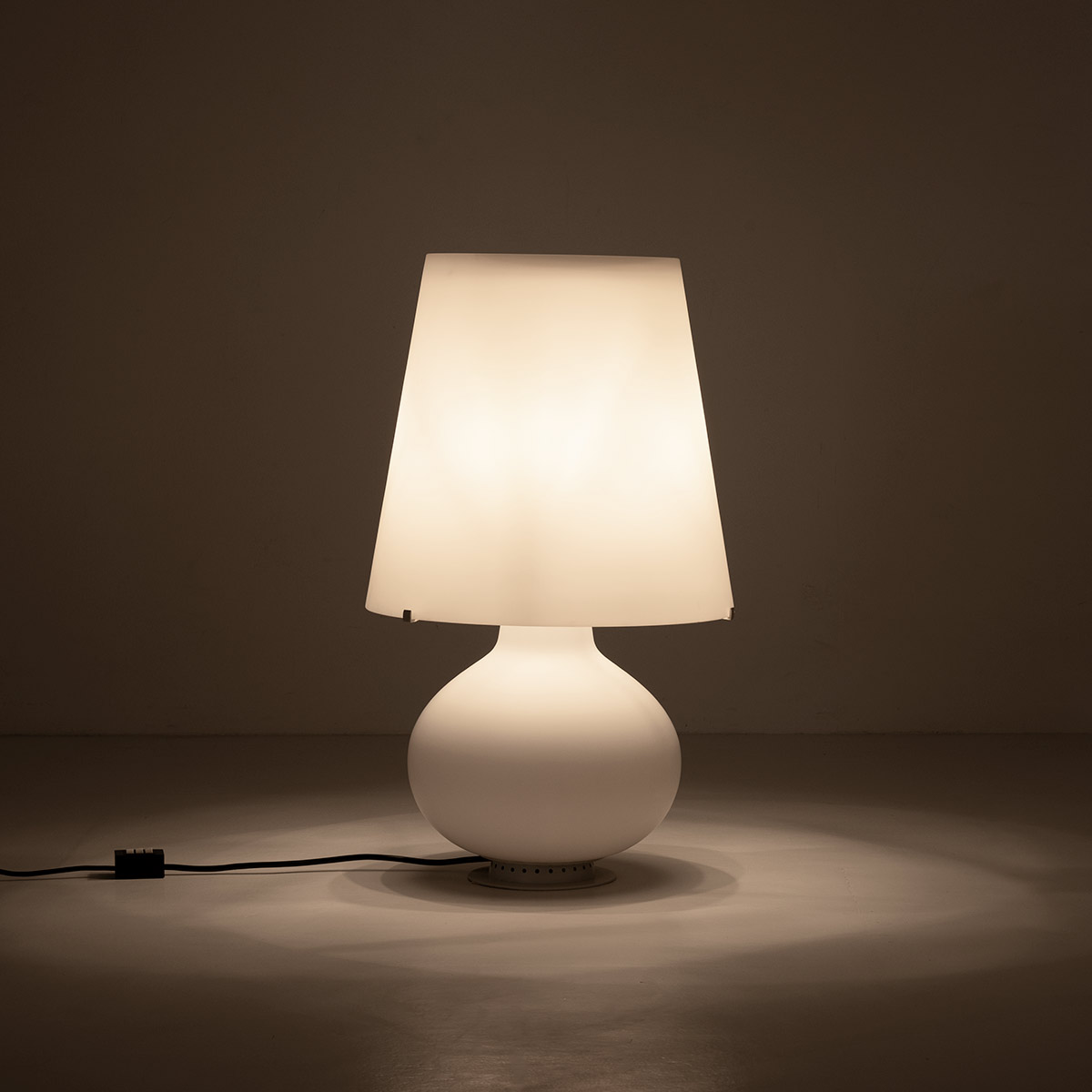 Grosse Tischleuchte, Max Ingrand (16025) | Tischleuchten | Lampen | Bogen33