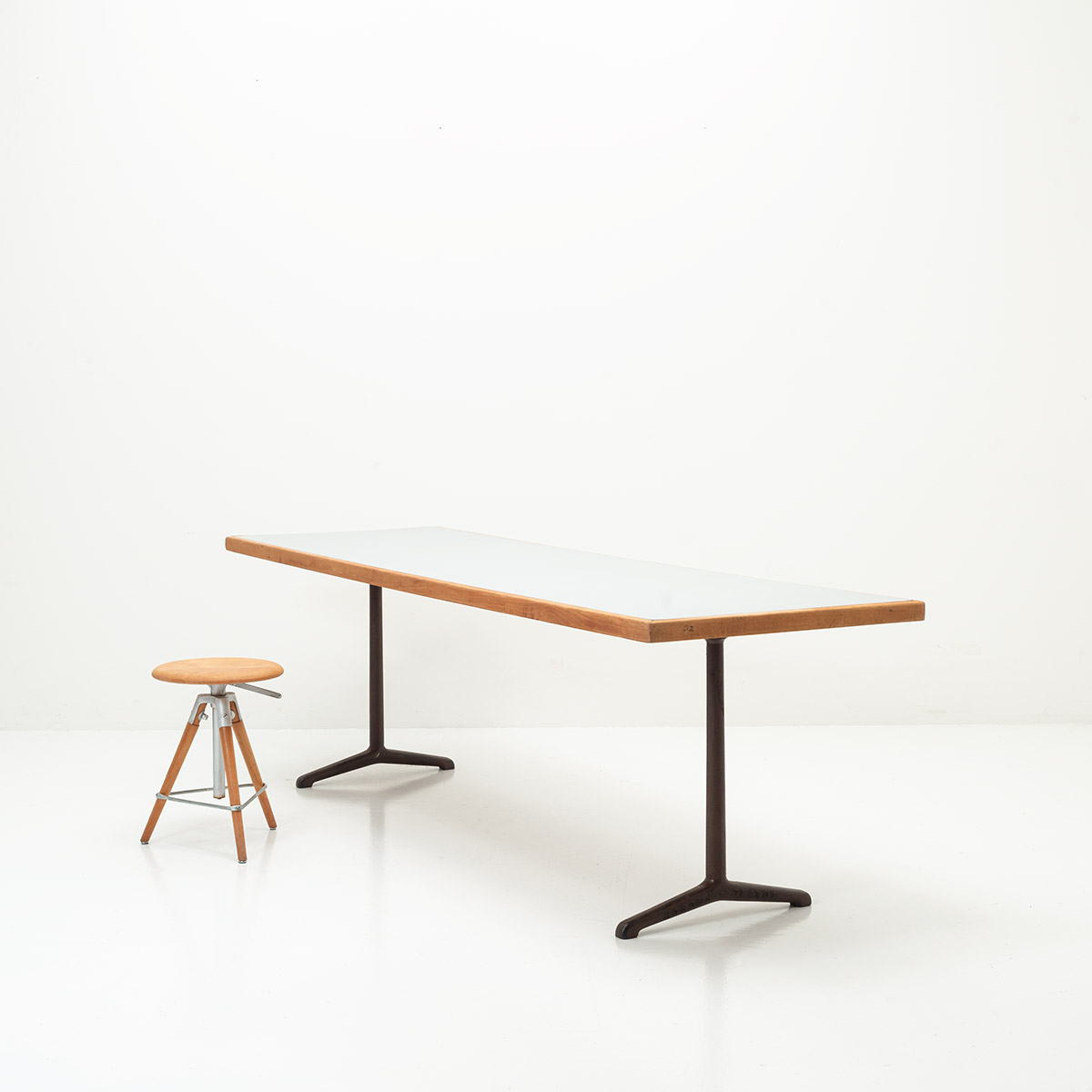 Grosser horgenglarus Tisch, 1960 - 3