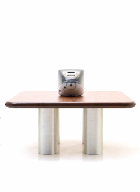 Grosser Quadratischer Tisch - 0