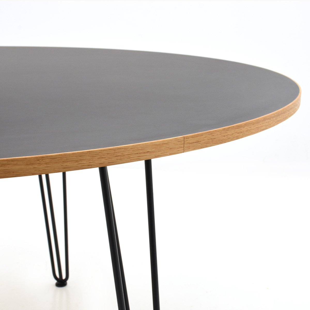 Grosser runder Linoleumtisch, B33 Partner - 0