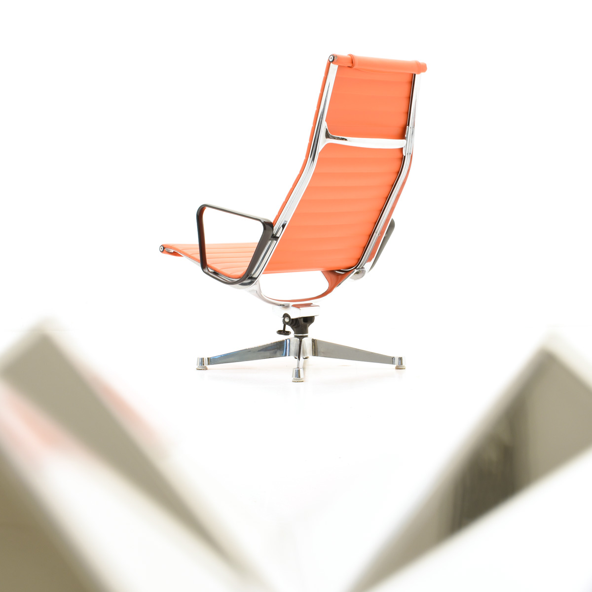Hochlehner, Eames Alu EA 124 - 4