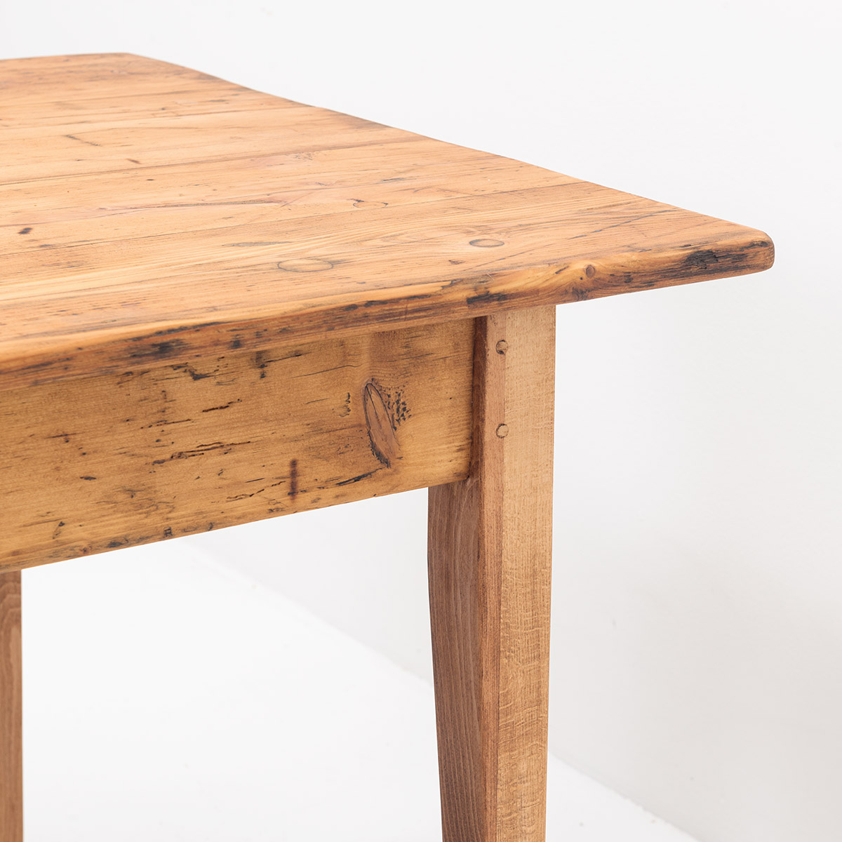 Holztische, Biedermeiertische im Viadukt*3 - 9