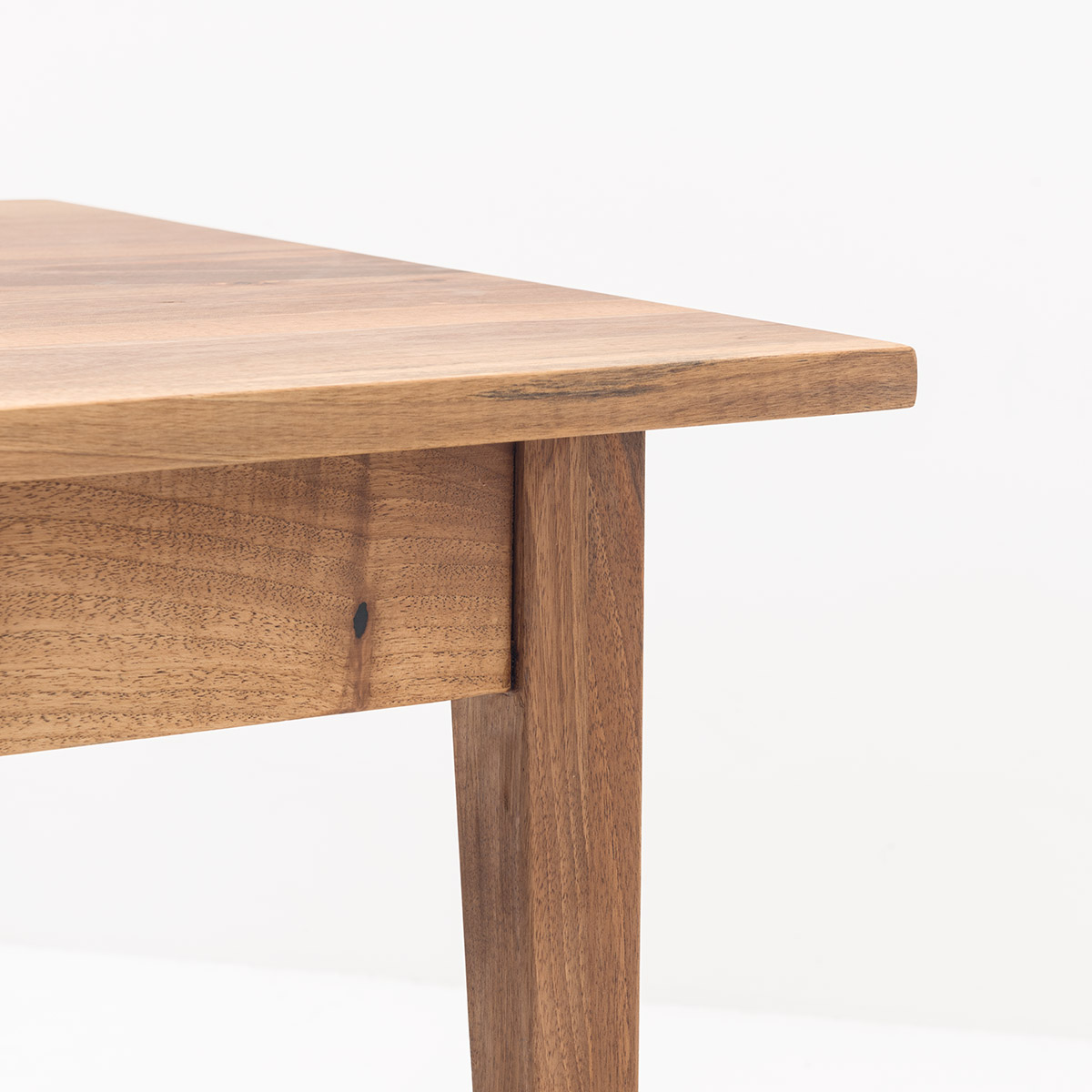 Holztische, Biedermeiertische im Viadukt*3 - 4