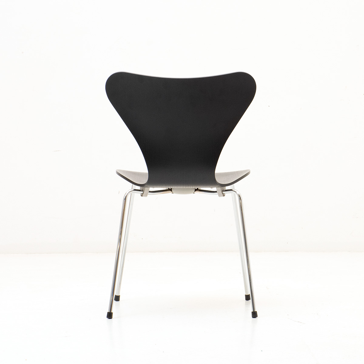 Jacobsen Stuhl 3107, schwarz
