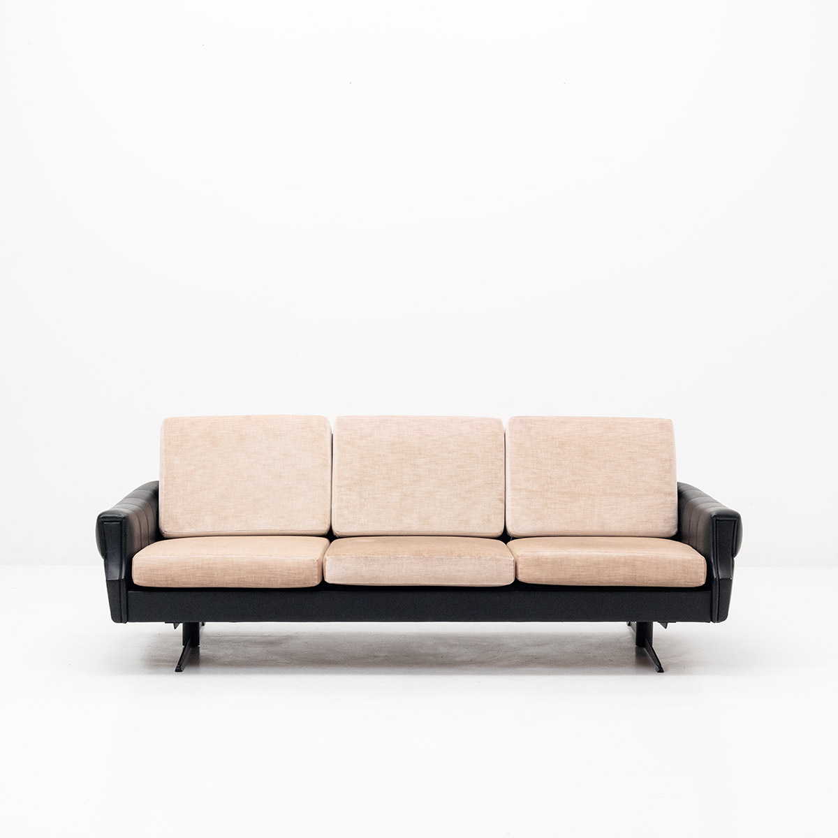 Klassisches velour Sofa der 1960er, Diverse Sofas, Sofa