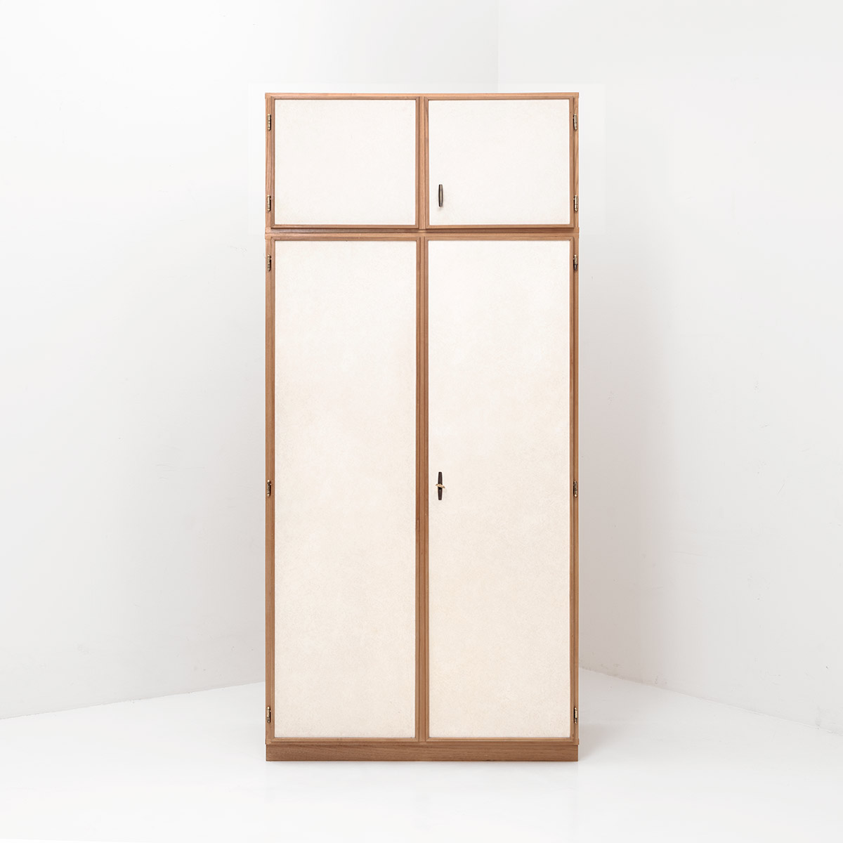 Mid-Century-Kleiderschrank, 1960er Jahre