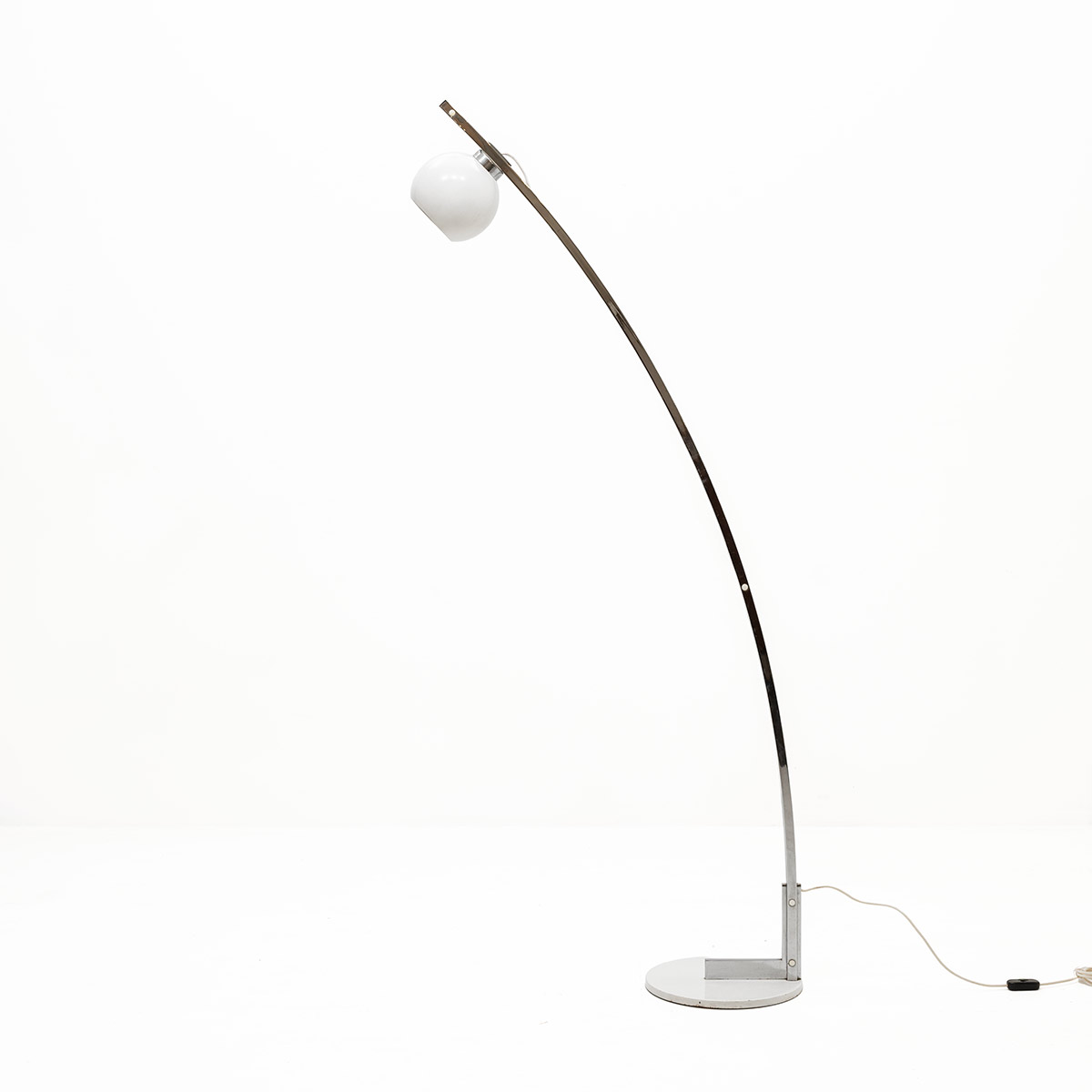 Reggiani Bogen-Stehlampe aus Chrom - 1960er, Reggiani, Diverse Leuchten, Lampen