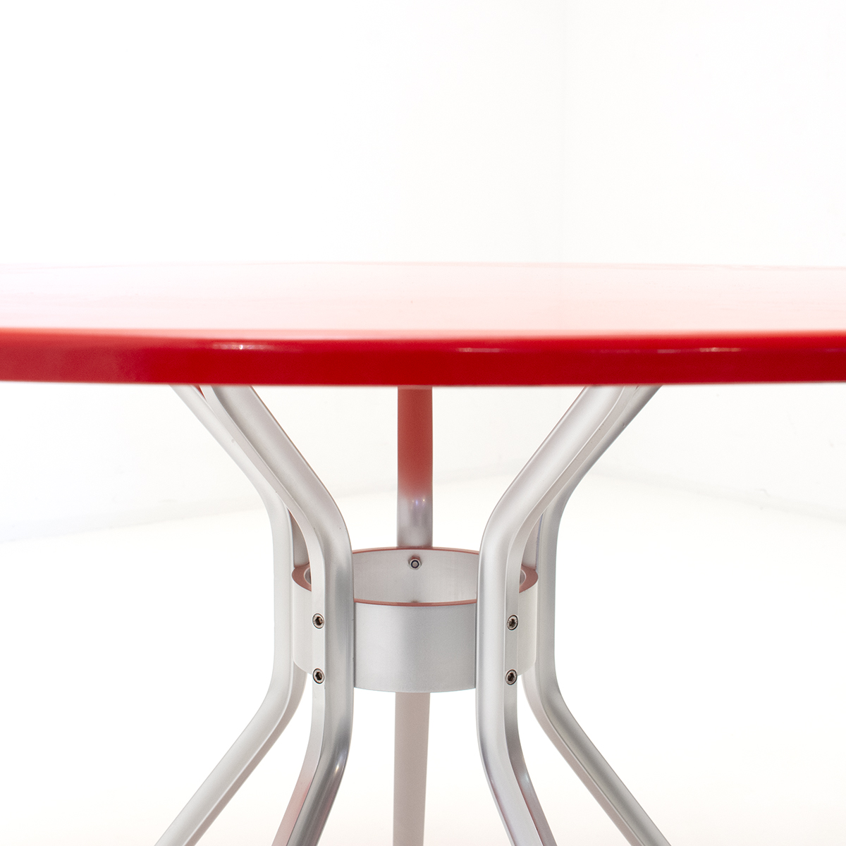 Roter Gartentisch, Alu6 von Seleform - 2