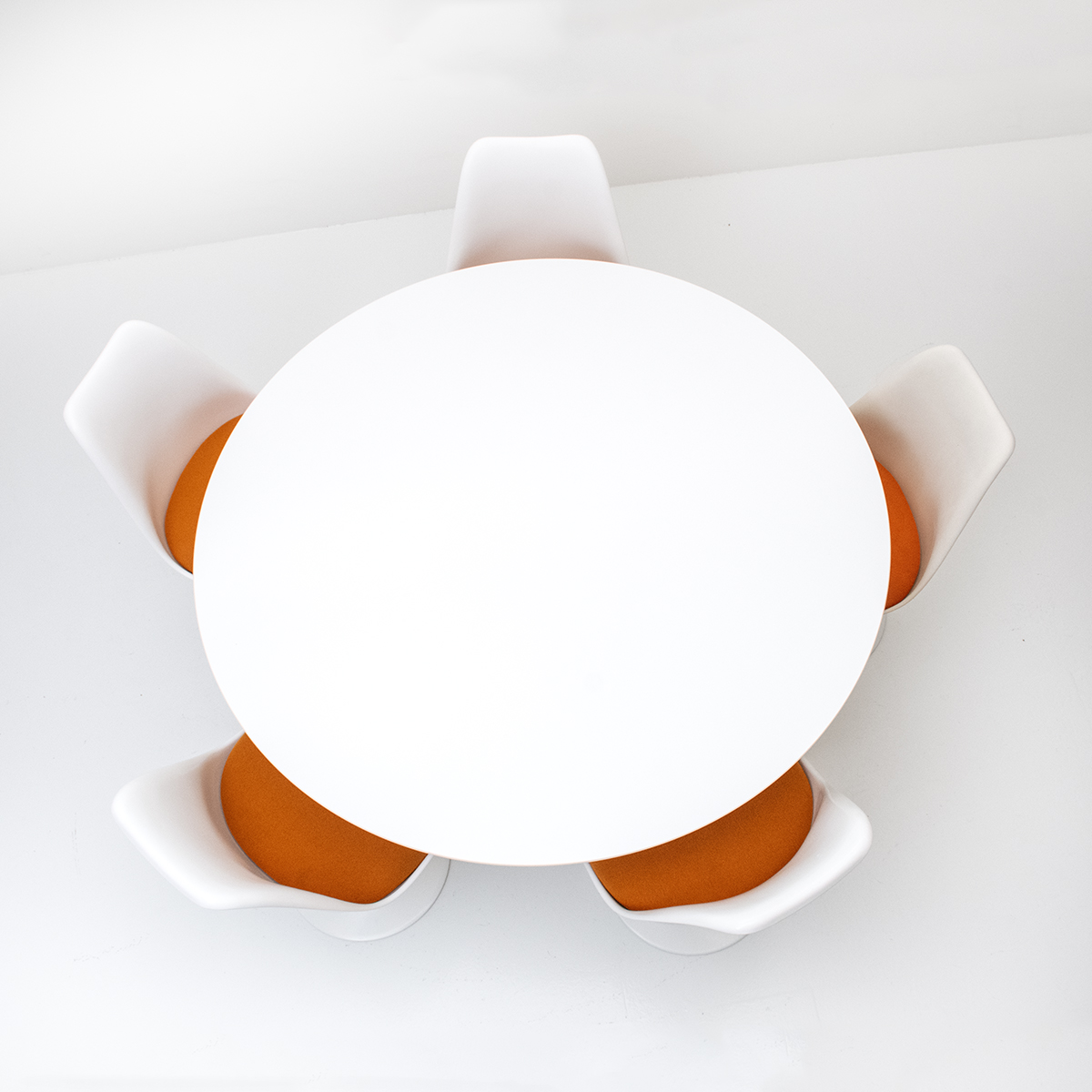 Saarinen Tisch, ø137cm, Knoll Int. - 4