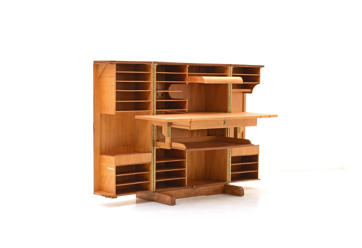 Sekretär, Mummenthaler