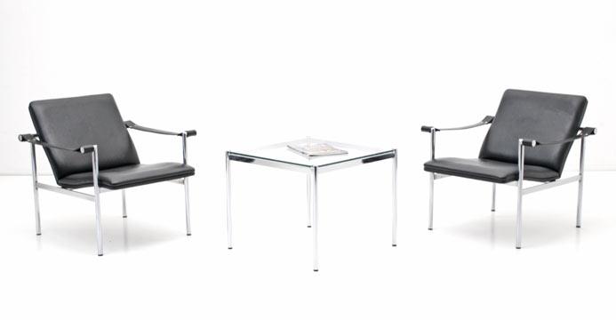 Sessel; Hommage an Corbusier`s LC1 - 2