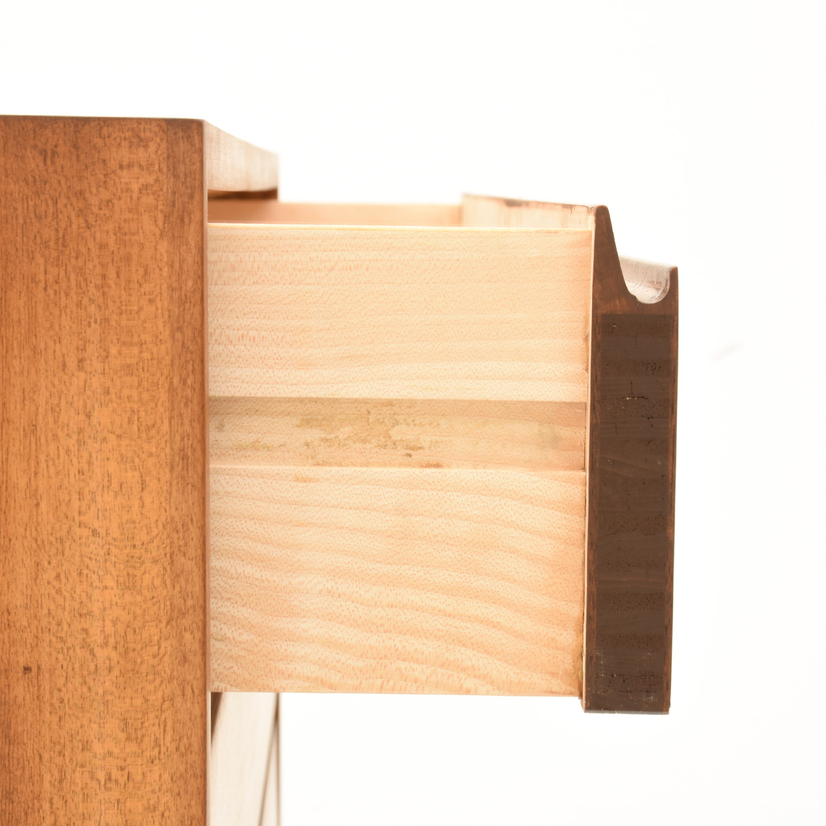 Thut Möbel, Schubladenmöbel - 2