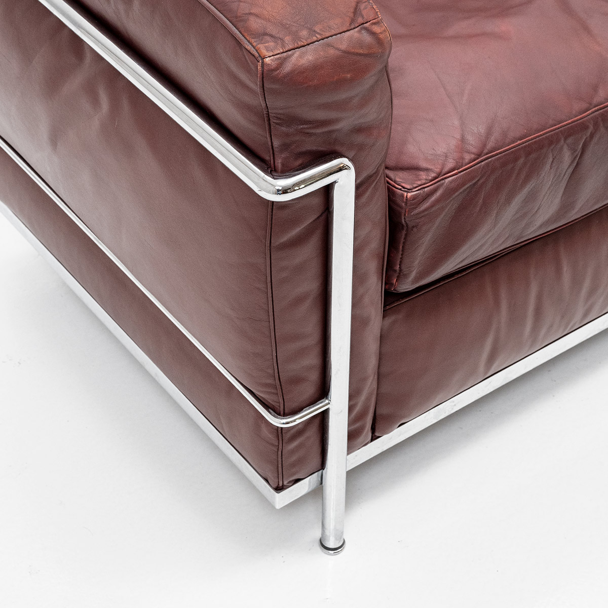 Zweisitzer-Sofa LC2 von Charlotte Perriand, Le Corbusier & Jeanneret - 2